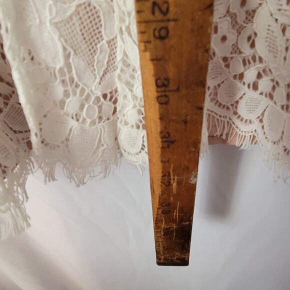 BB Dakota- Cream Lace Dress- NWT- Size 8 - Picture 8 of 9
